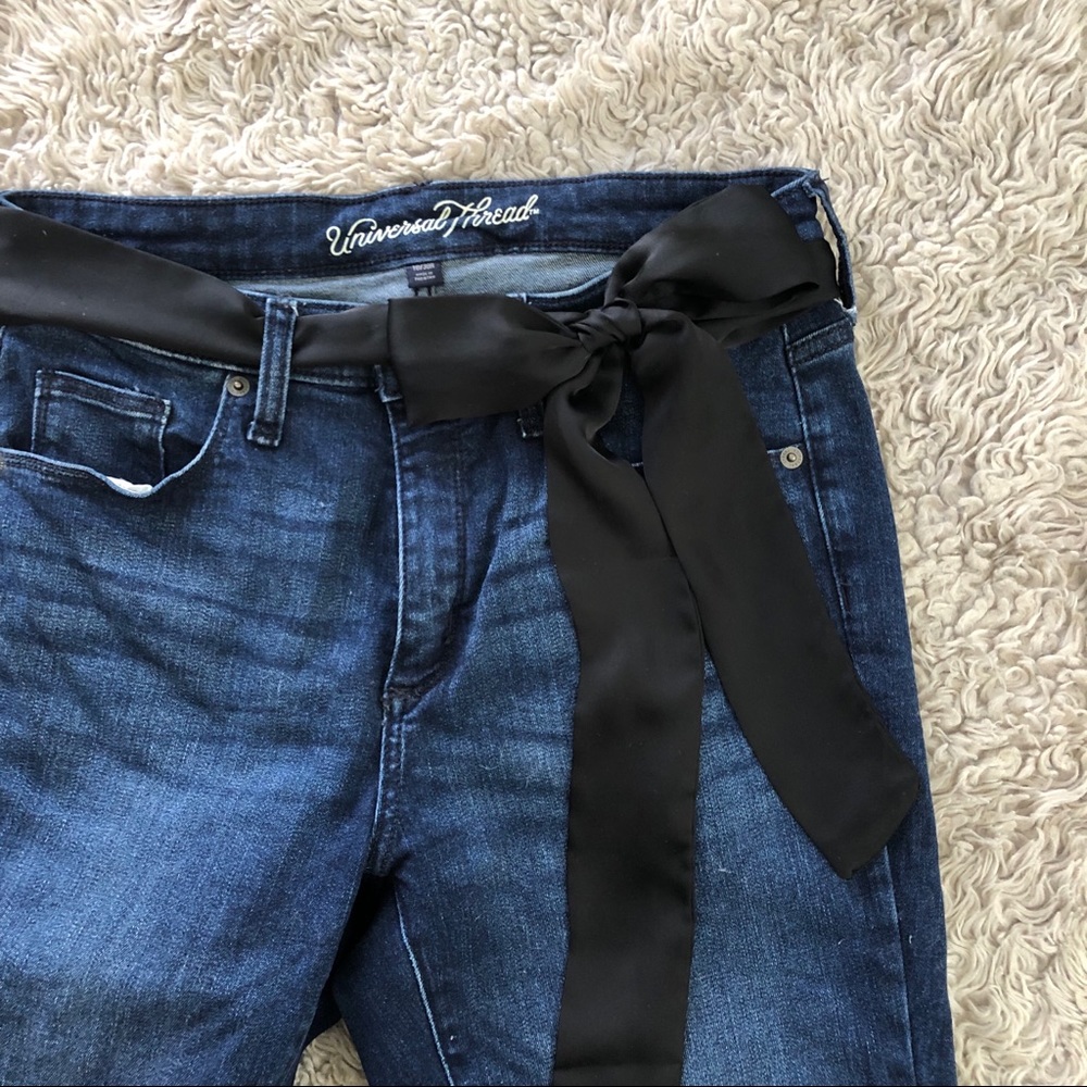 🌸FREE w/ $10 Purchase🌸 Black Ribbon Sash